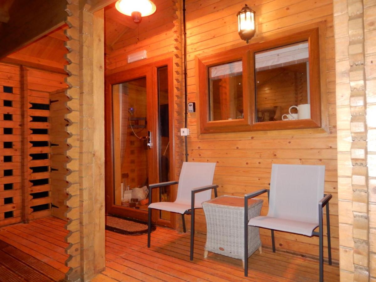 Balmoral Studio Lodge Ellesmere Eksteriør billede