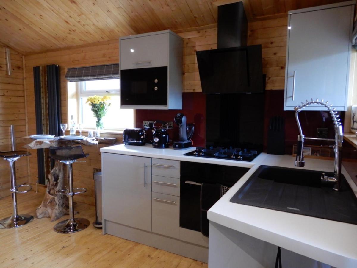 Balmoral Studio Lodge Ellesmere Eksteriør billede