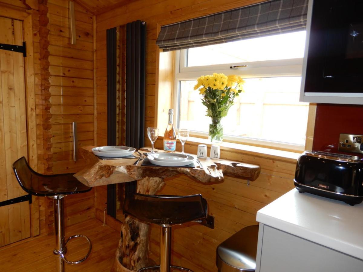 Balmoral Studio Lodge Ellesmere Eksteriør billede